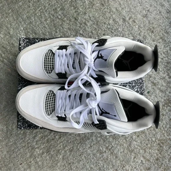 Jordan 4 Retro Military Black - Picture 2 of 6